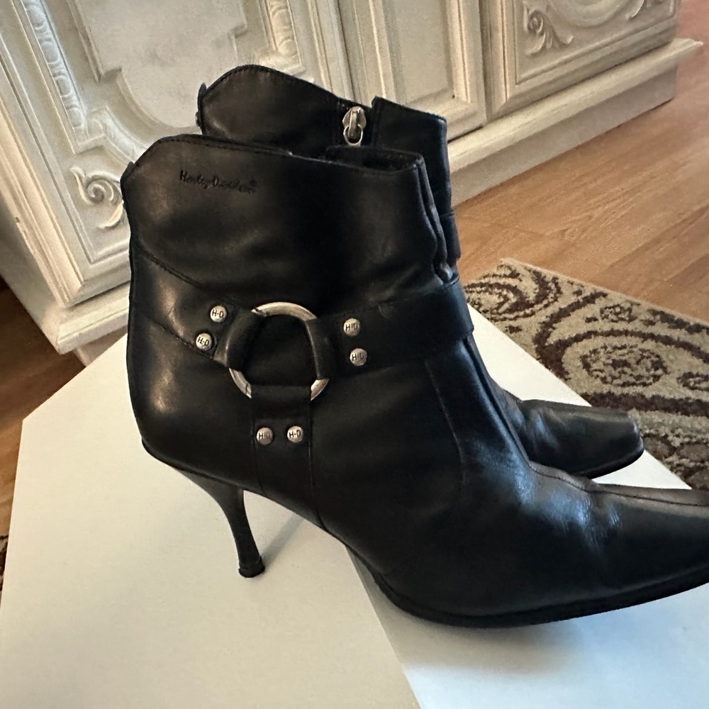 Harley Davidson Women’s black boots 8 M